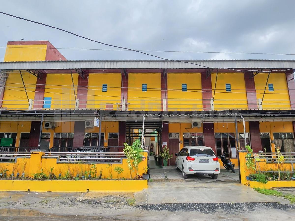 Griya Tambun Raya Redpartner Hotel Tumbangrungan Exterior photo